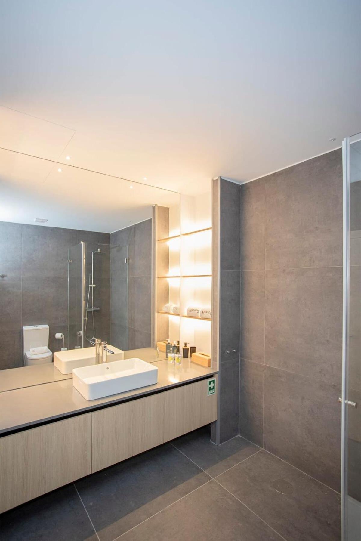 Liiiving In Porto-Mouzinho Residence Apartments ภายนอก รูปภาพ