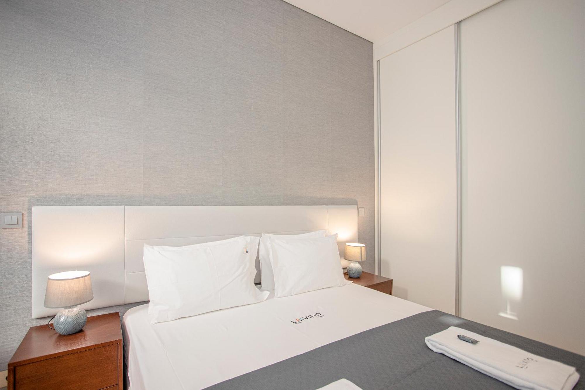 Liiiving In Porto-Mouzinho Residence Apartments ภายนอก รูปภาพ