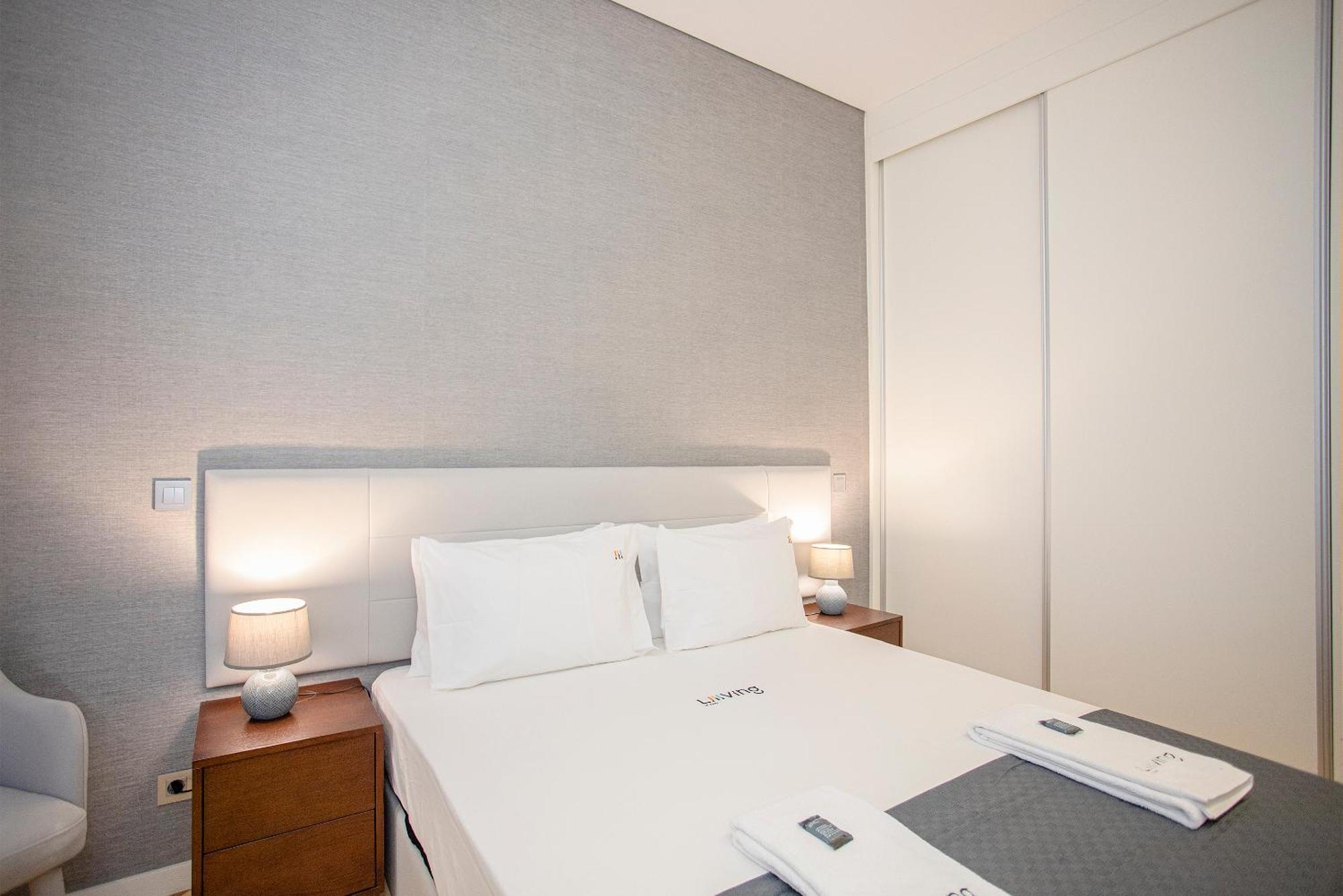 Liiiving In Porto-Mouzinho Residence Apartments ภายนอก รูปภาพ